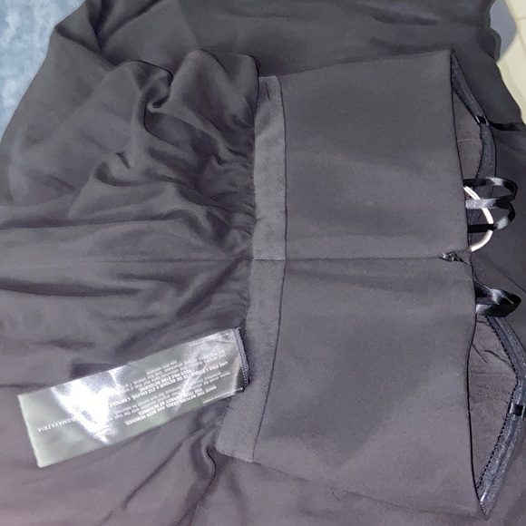 BCBGMAXAZRIA Black Asymmetrical dress - Picture 4 of 6